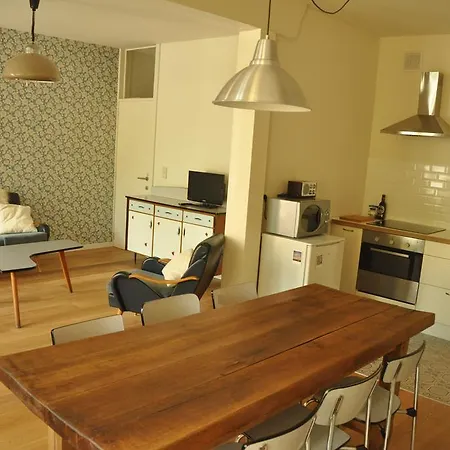 Sleepstreet House *